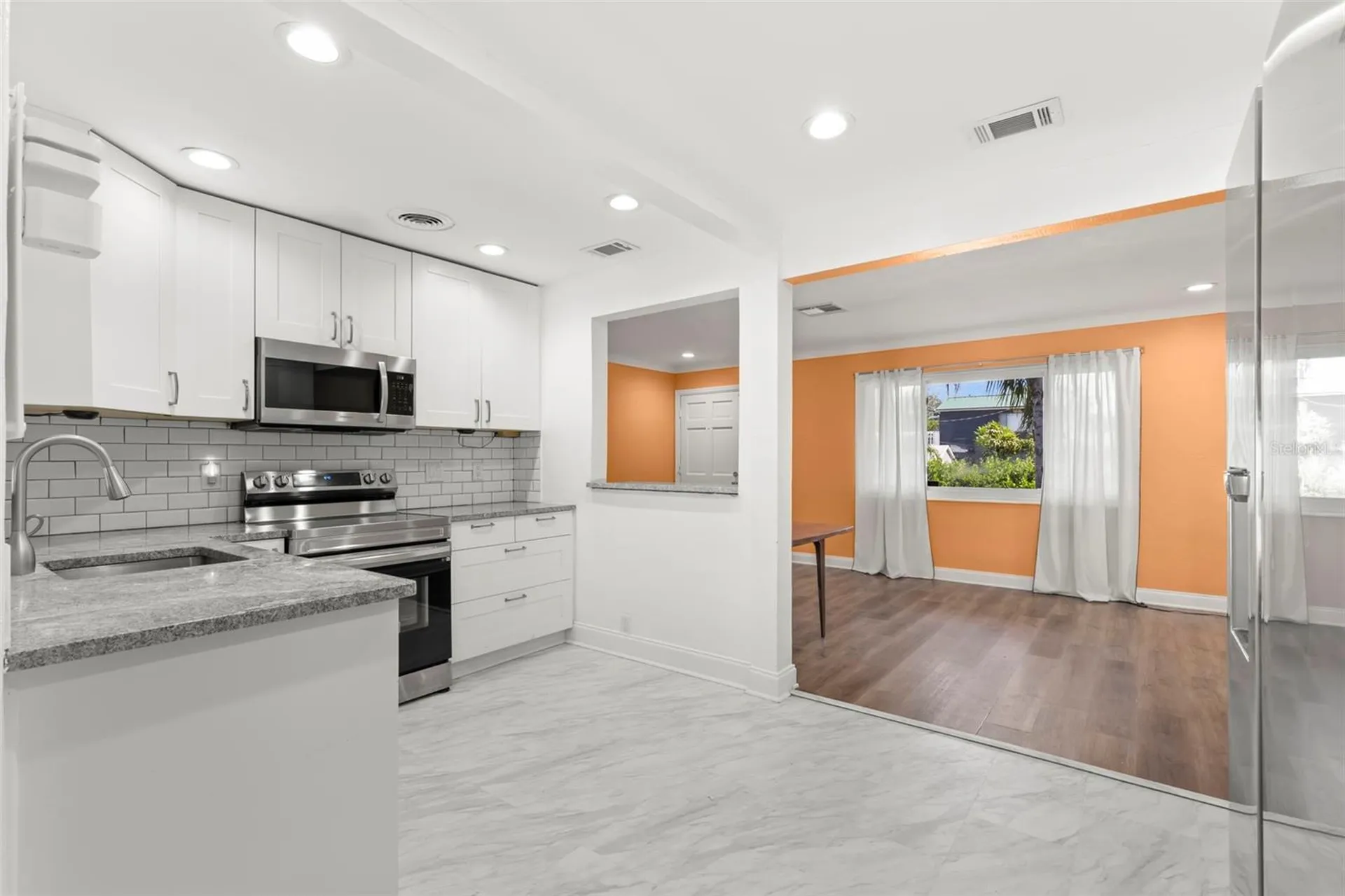 1654 50th Avenue N St Petersburg FL 33714
