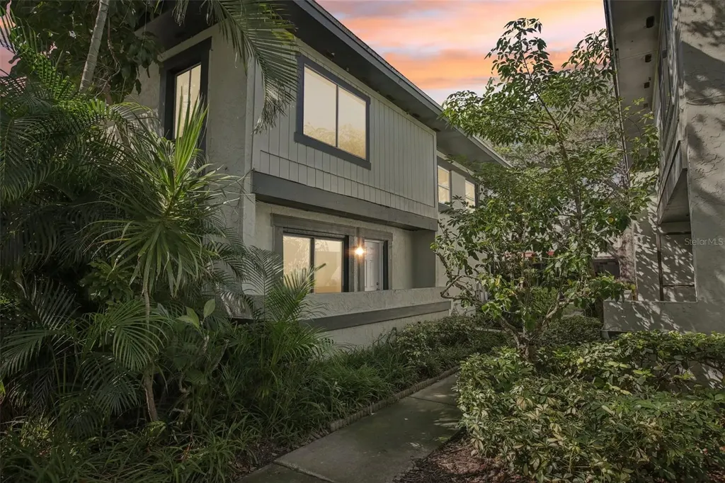 2906 Lichen Lane Clearwater FL 33760