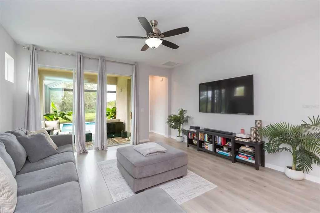 3699 Front Park Drive Wesley Chapel FL 33543