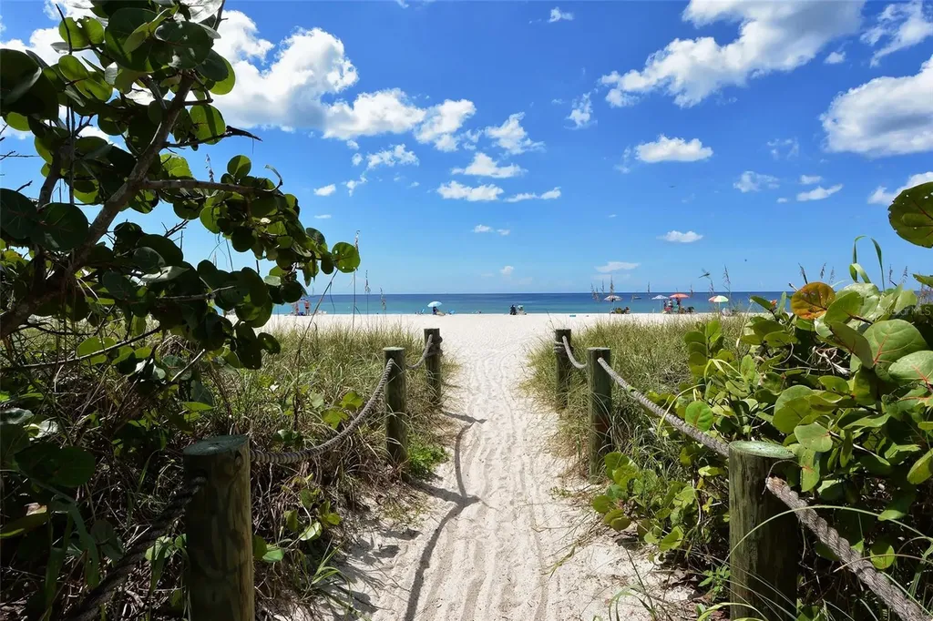 100 Bayshore Road Nokomis FL 34275