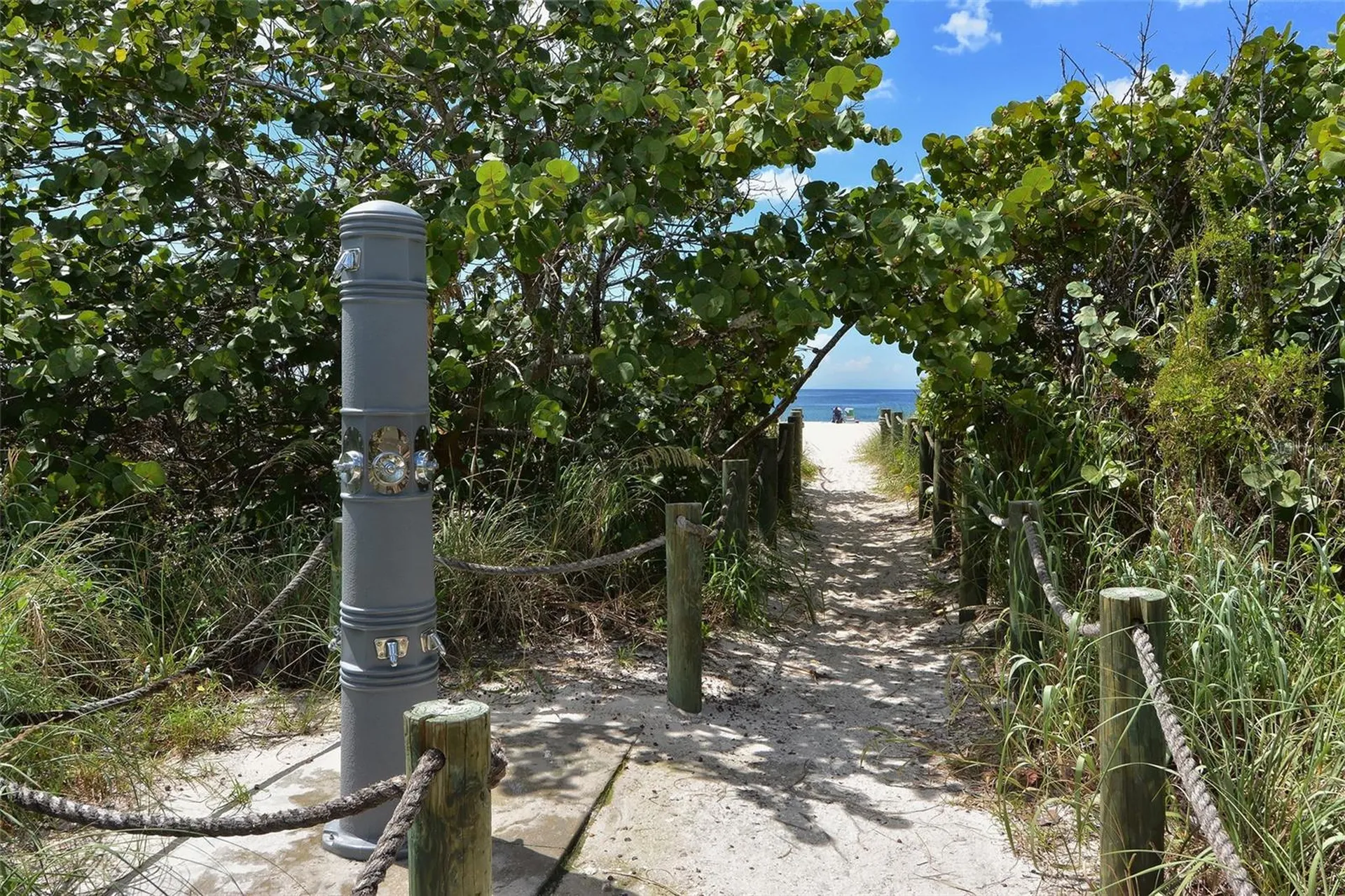 100 Bayshore Road Nokomis FL 34275