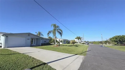 1153 Clark Street Englewood FL 34224