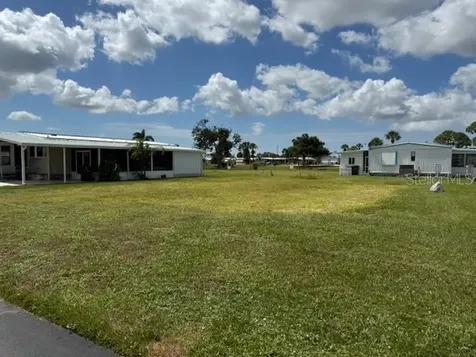 236 La Rosas North Port FL 34287