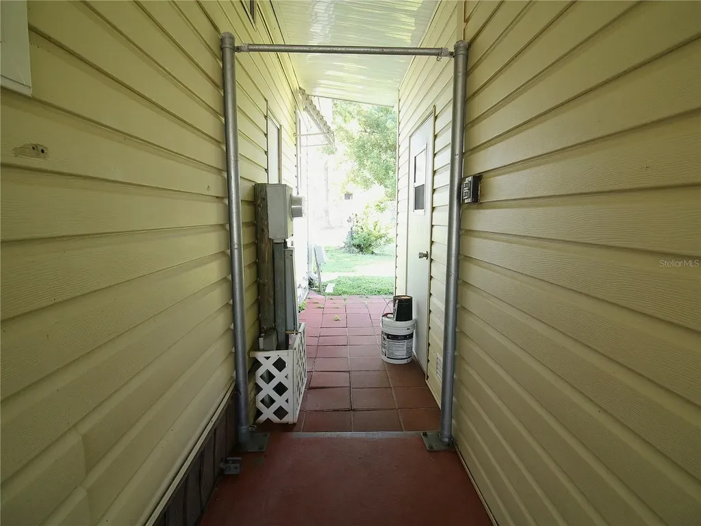145 Jana Circle Auburndale FL 33823