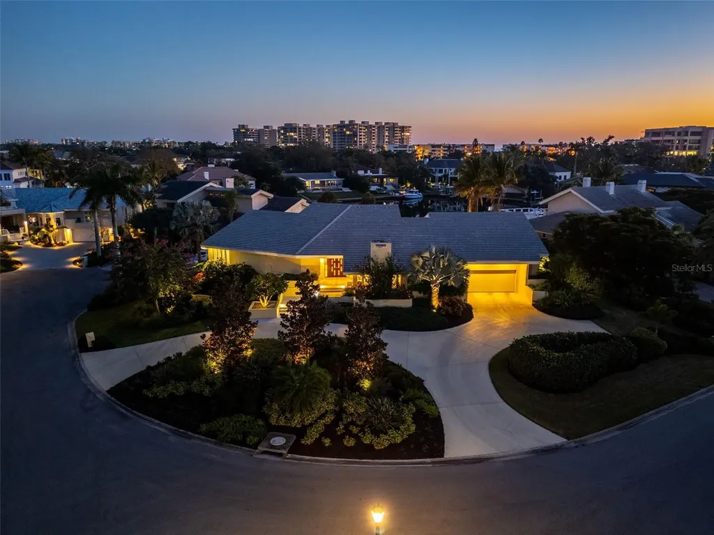 1571 Harbor Cay Lane Longboat Key FL 34228