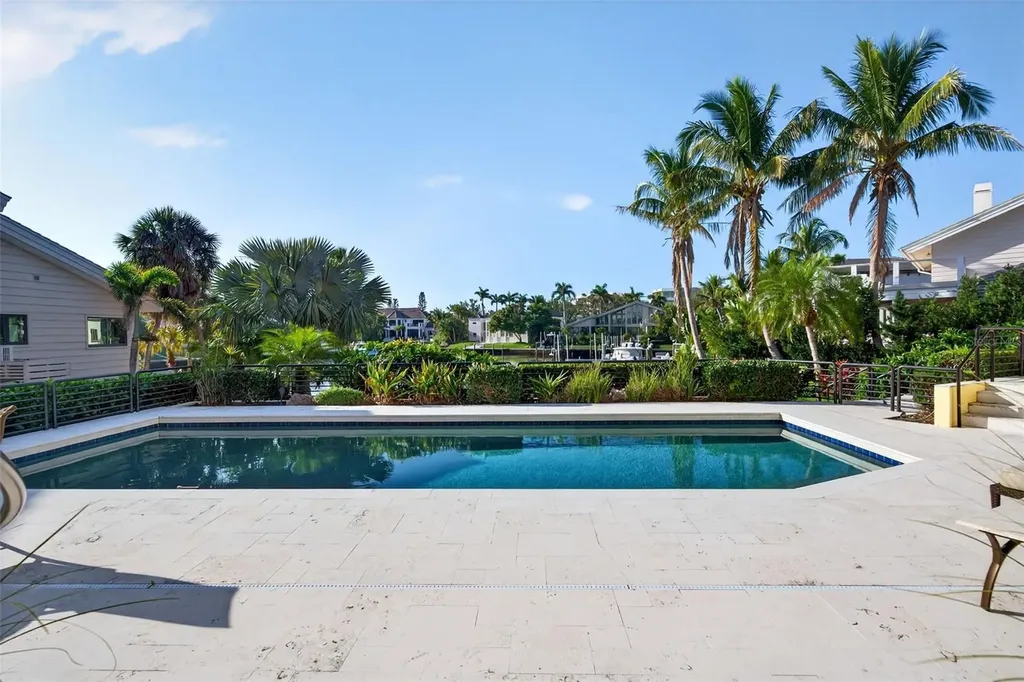 1571 Harbor Cay Lane Longboat Key FL 34228