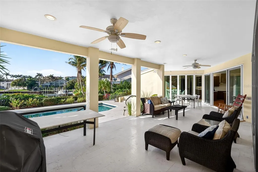 1571 Harbor Cay Lane Longboat Key FL 34228