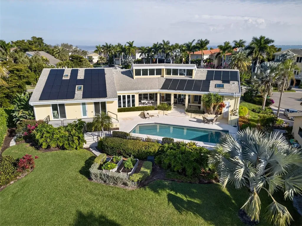 1571 Harbor Cay Lane Longboat Key FL 34228
