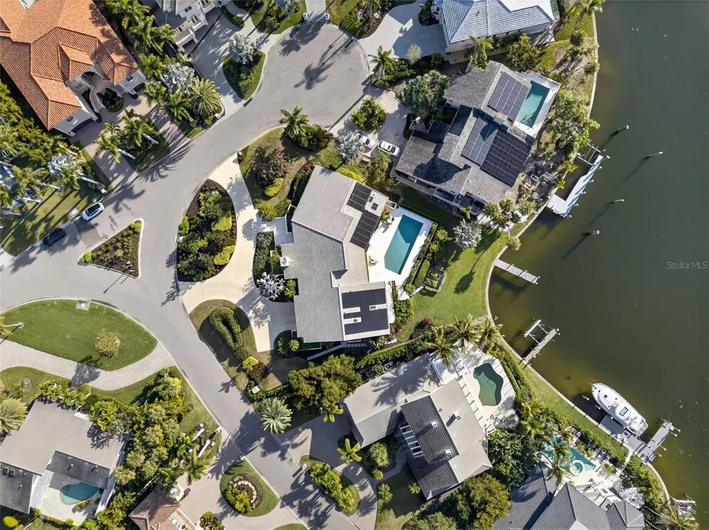 1571 Harbor Cay Lane Longboat Key FL 34228
