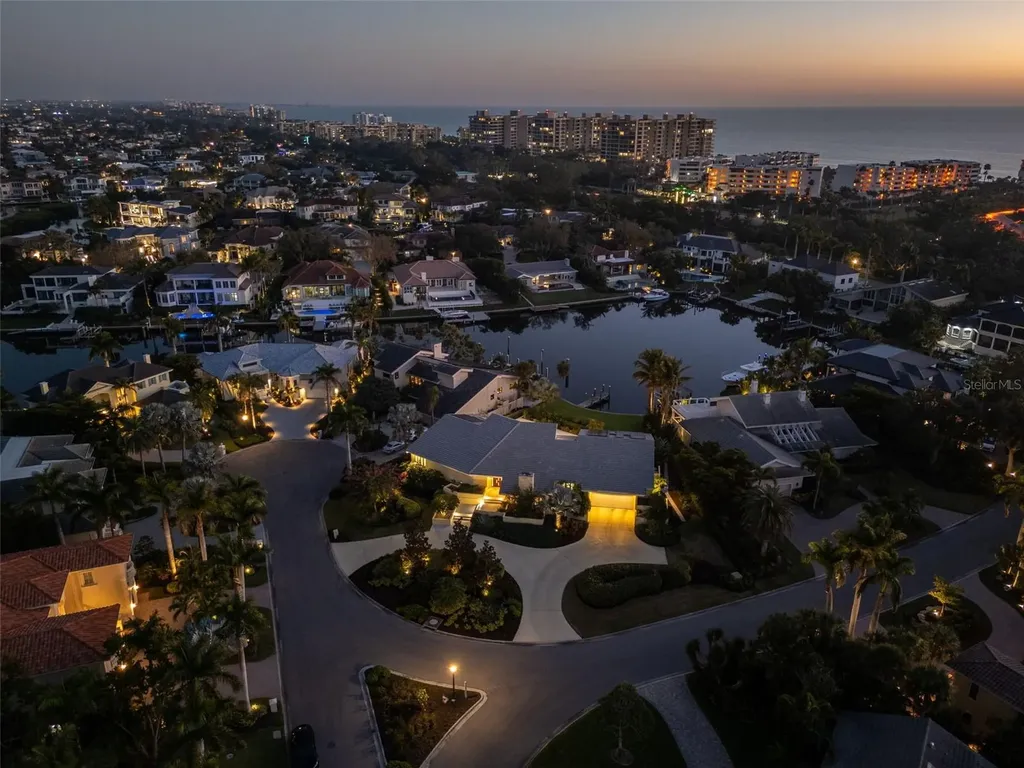 1571 Harbor Cay Lane Longboat Key FL 34228