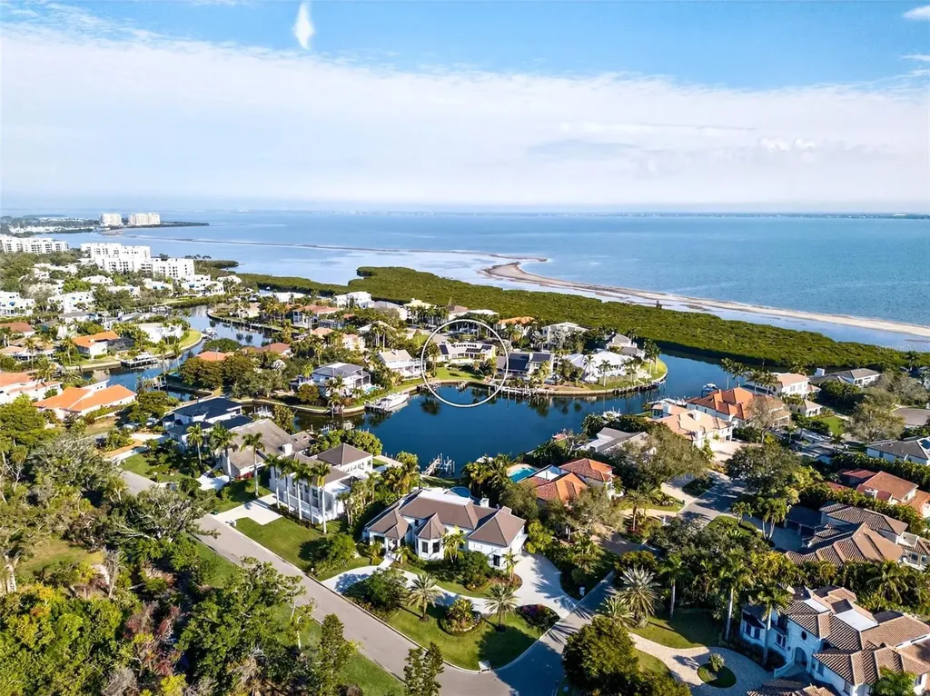 1571 Harbor Cay Lane Longboat Key FL 34228