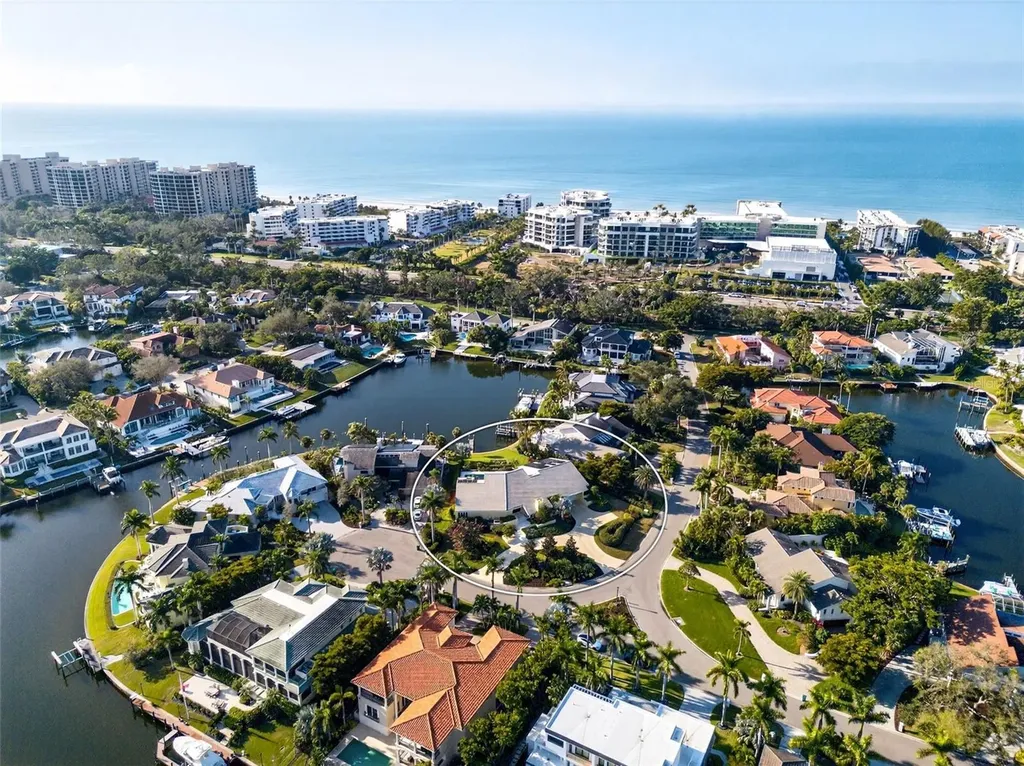 1571 Harbor Cay Lane Longboat Key FL 34228