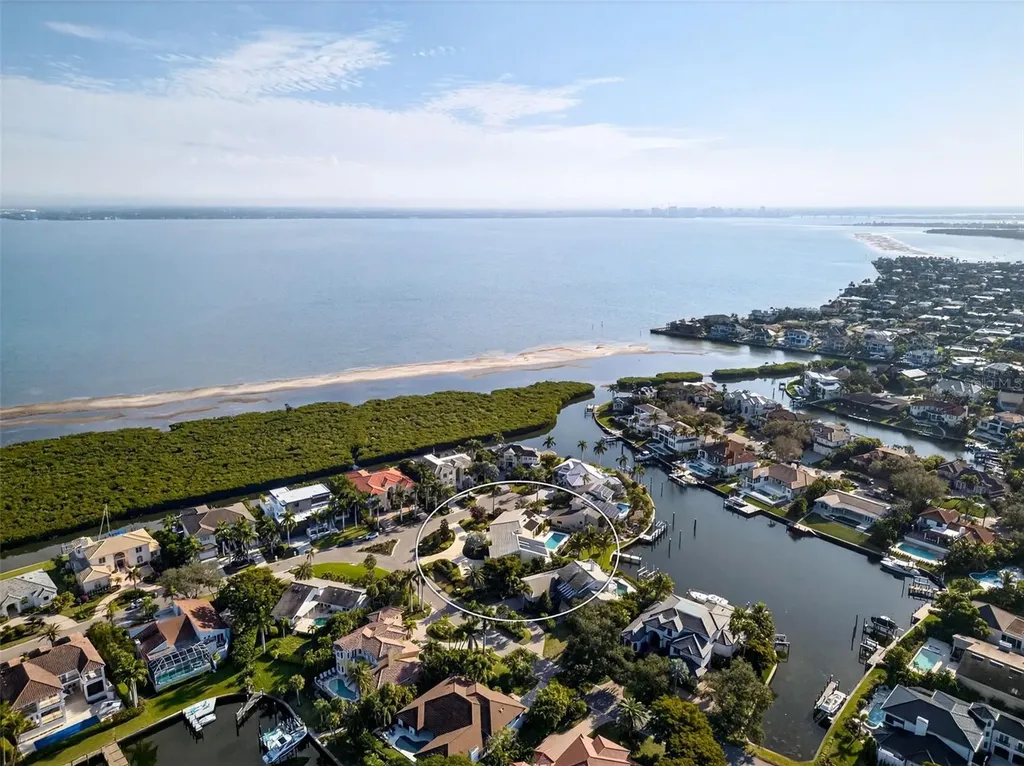1571 Harbor Cay Lane Longboat Key FL 34228
