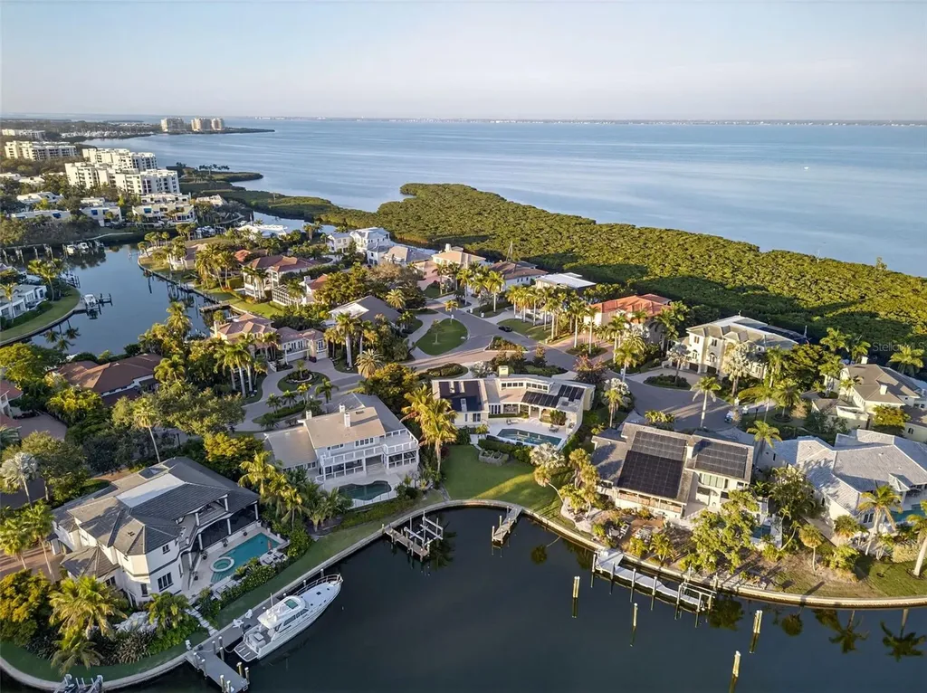 1571 Harbor Cay Lane Longboat Key FL 34228