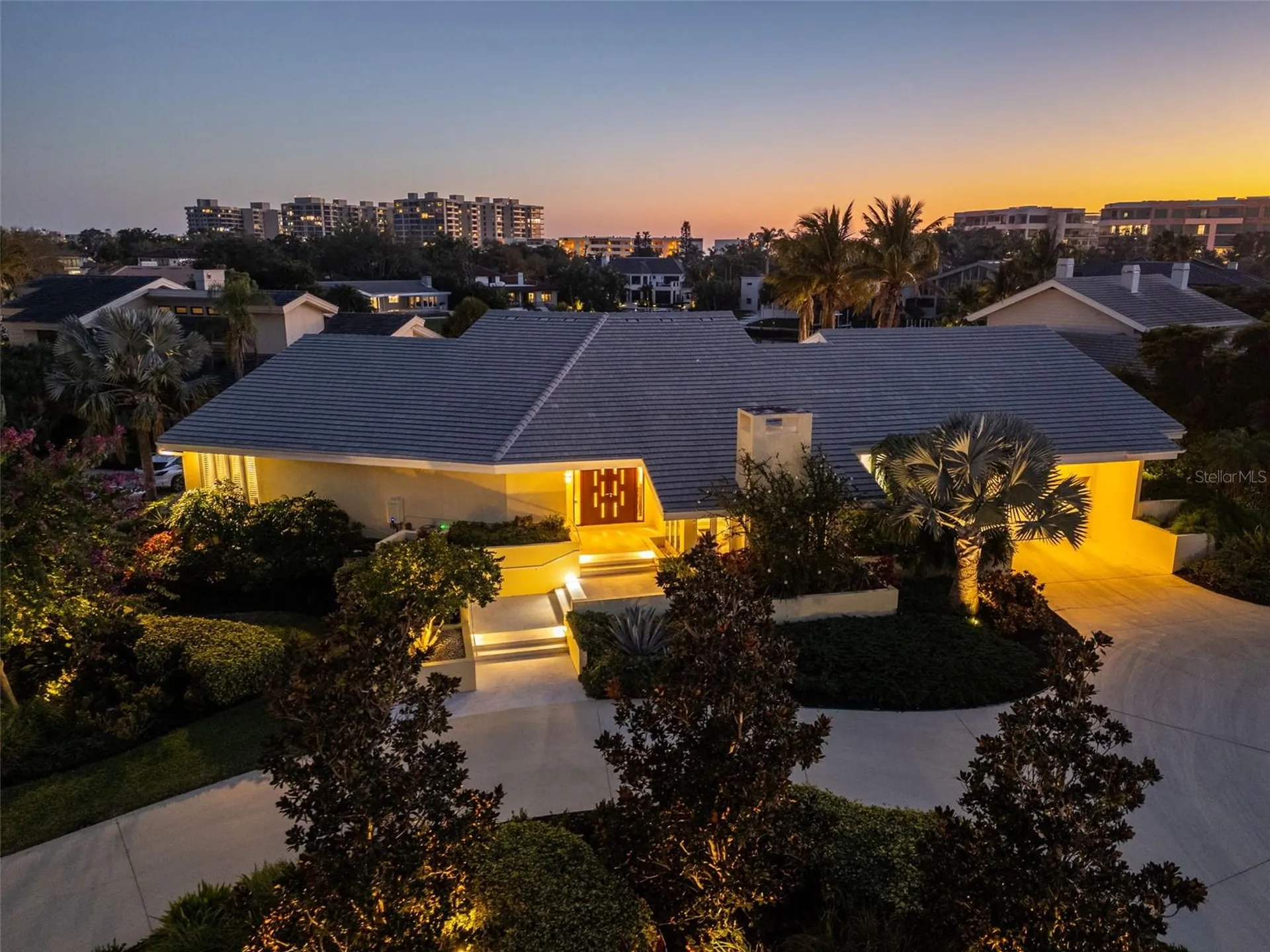 1571 Harbor Cay Lane Longboat Key FL 34228