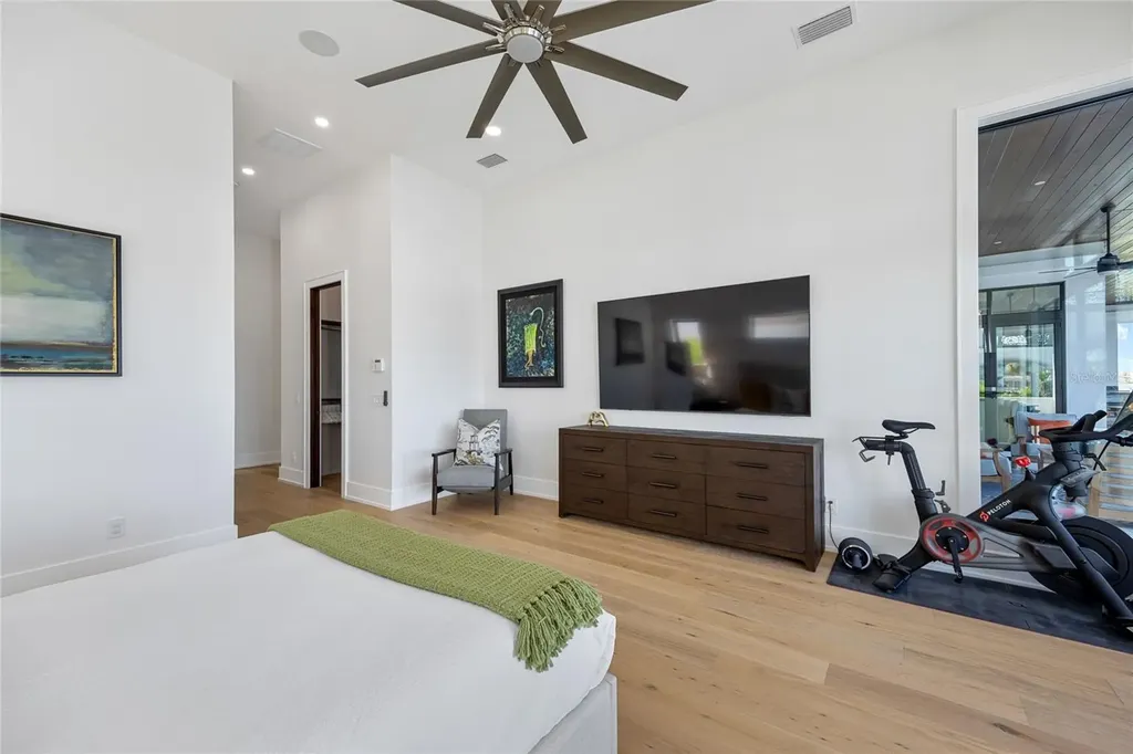 5237 61st Avenue S St Petersburg FL 33715