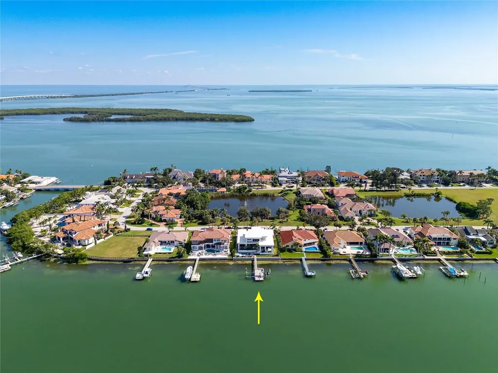 5237 61st Avenue S St Petersburg FL 33715