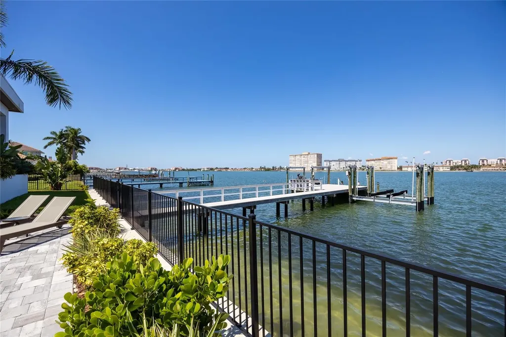 5237 61st Avenue S St Petersburg FL 33715