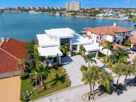 5237 61st Avenue S St Petersburg FL 33715