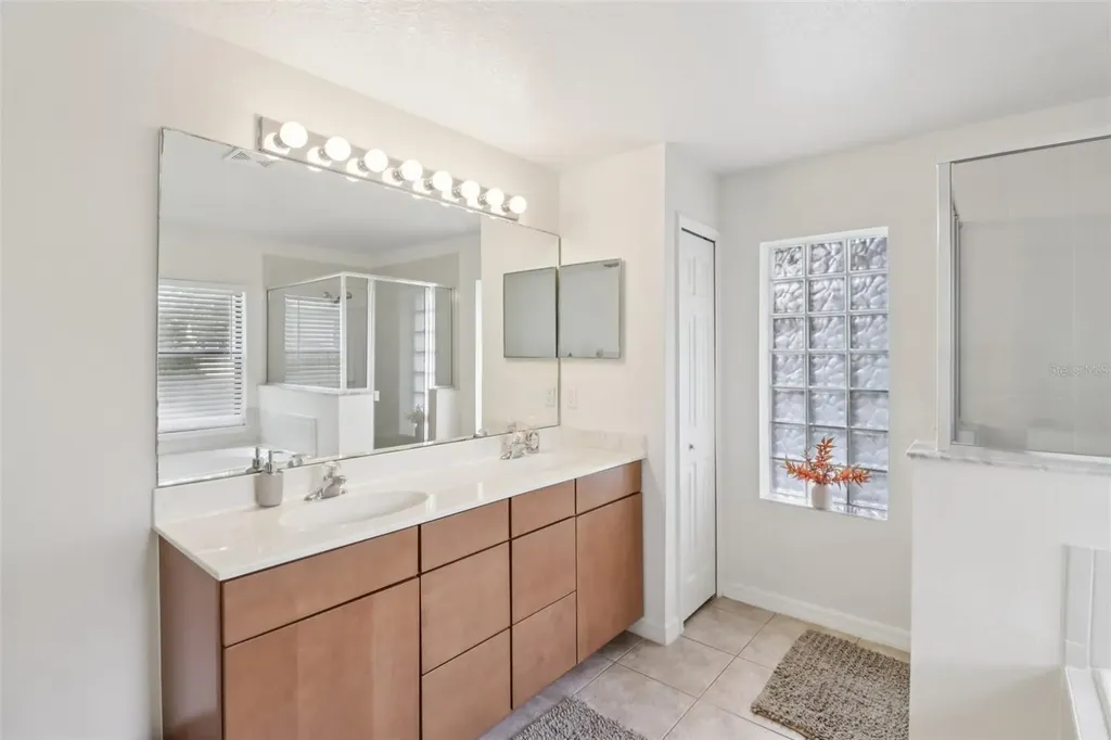 36711 Alaqua Court Eustis FL 32736