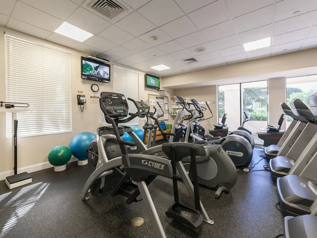1281 Gulf Of Mexico Drive Longboat Key FL 34228
