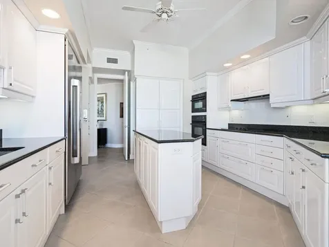 1281 Gulf Of Mexico Drive Longboat Key FL 34228