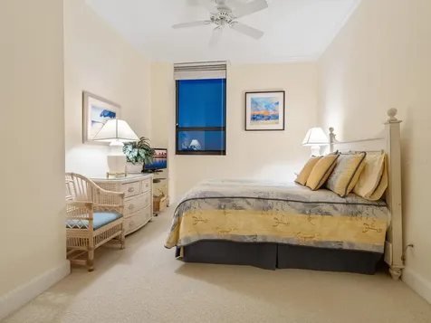 1281 Gulf Of Mexico Drive Longboat Key FL 34228
