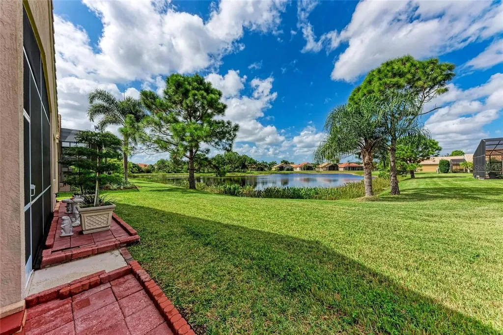 6306 42nd Street E Sarasota FL 34243
