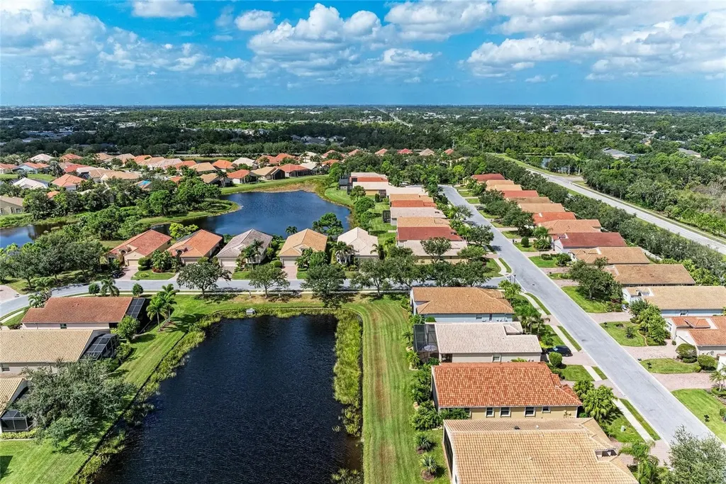 6306 42nd Street E Sarasota FL 34243