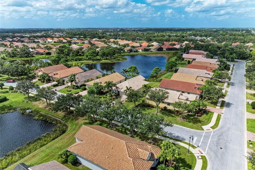 6306 42nd Street E Sarasota FL 34243