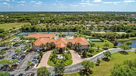 6306 42nd Street E Sarasota FL 34243