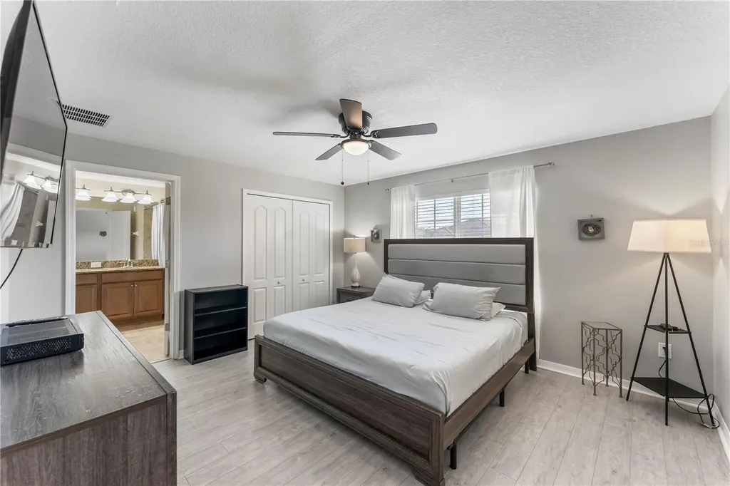 8955 Bismarck Palm Road Kissimmee FL 34747