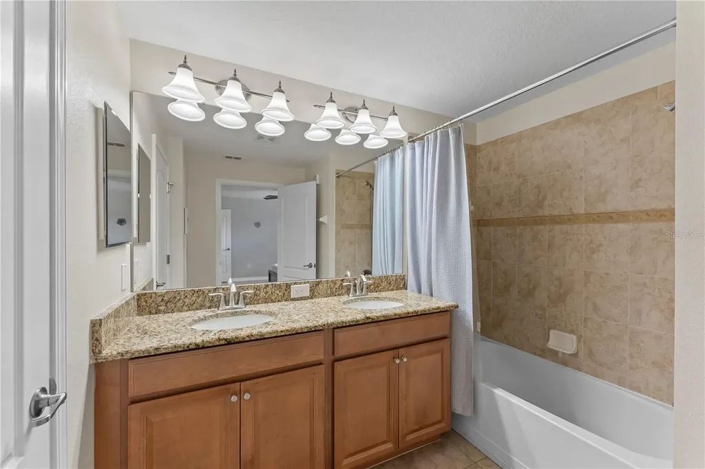 8955 Bismarck Palm Road Kissimmee FL 34747