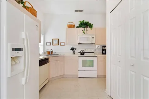 8117 Fan Palm Way Kissimmee FL 34747