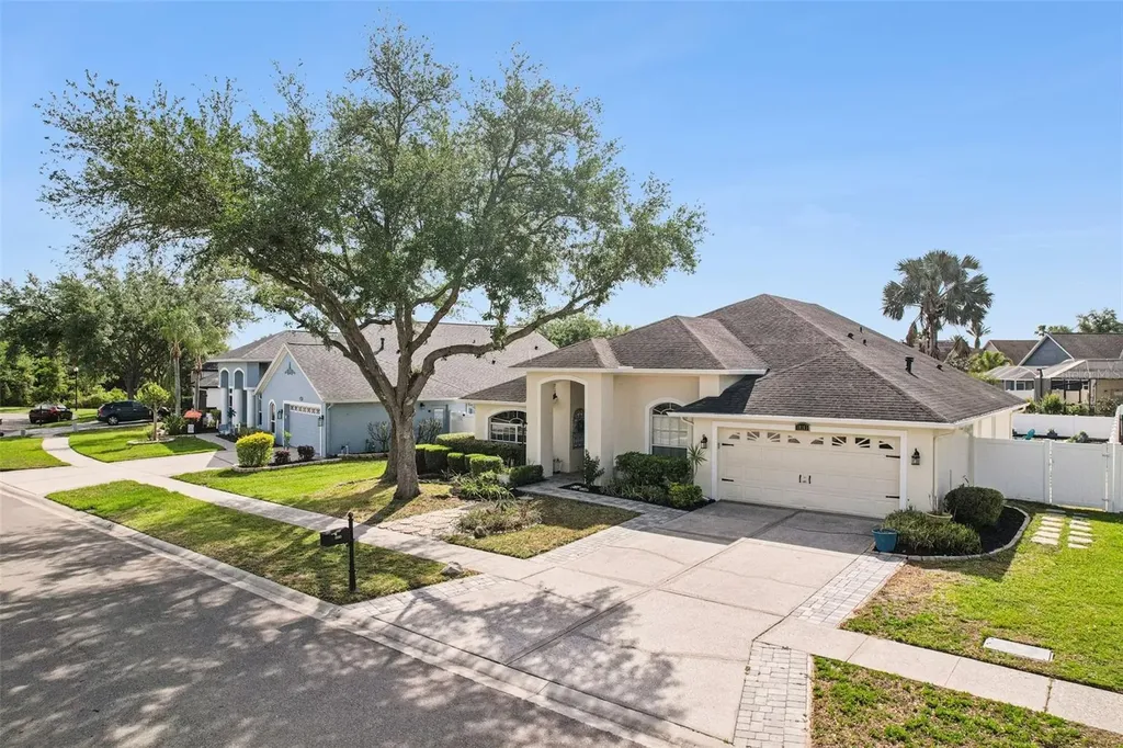 18103 Latimer Lane Tampa FL 33647