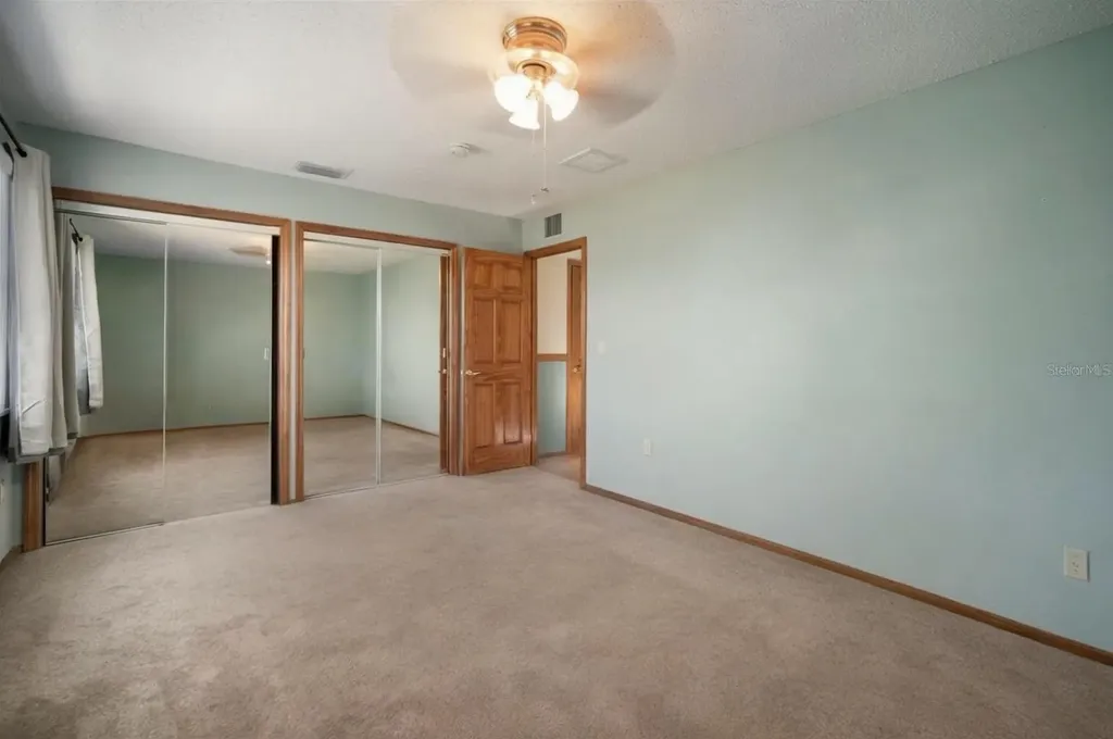 609 Fox Hills Drive Sun City Center FL 33573