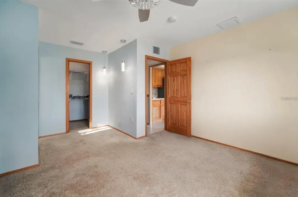 609 Fox Hills Drive Sun City Center FL 33573