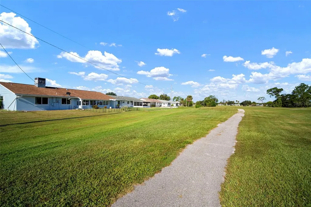 609 Fox Hills Drive Sun City Center FL 33573