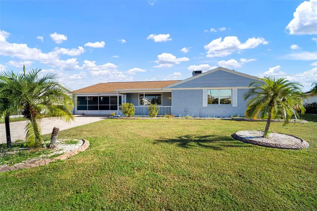 609 Fox Hills Drive Sun City Center FL 33573