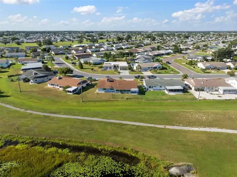 609 Fox Hills Drive Sun City Center FL 33573
