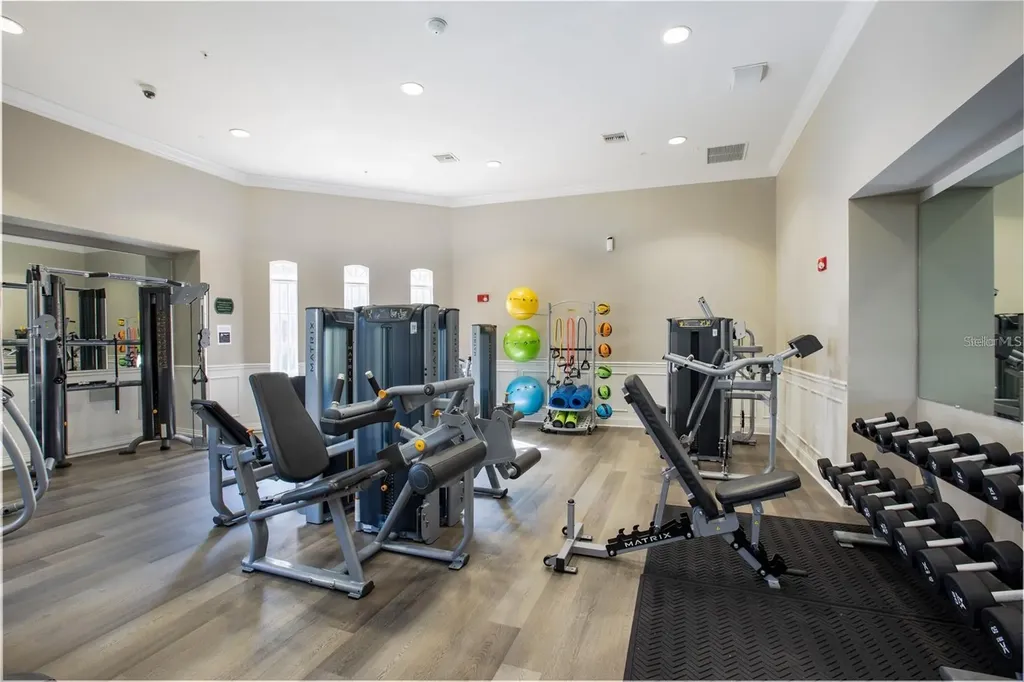 5025 Shoreway Loop Orlando FL 32819