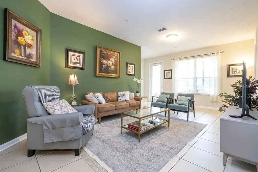 5025 Shoreway Loop Orlando FL 32819
