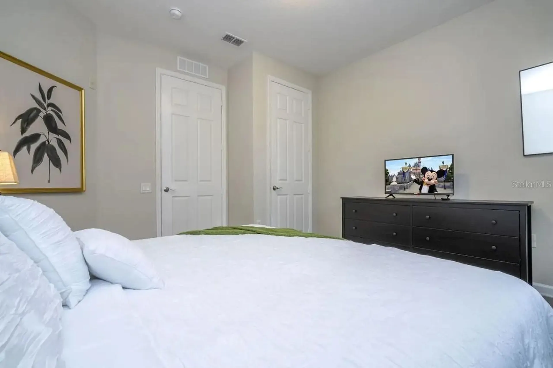 5025 Shoreway Loop Orlando FL 32819