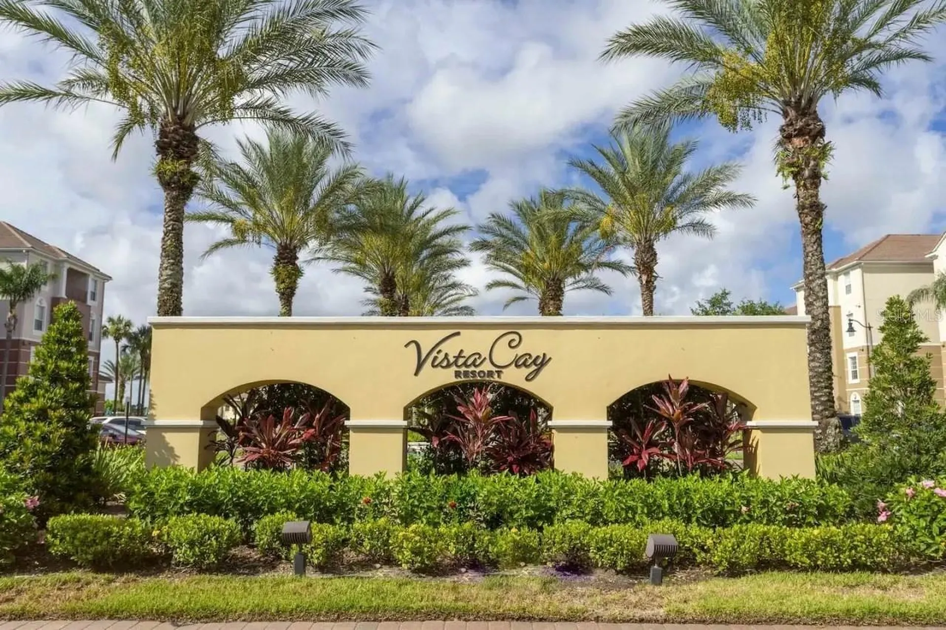 5025 Shoreway Loop Orlando FL 32819