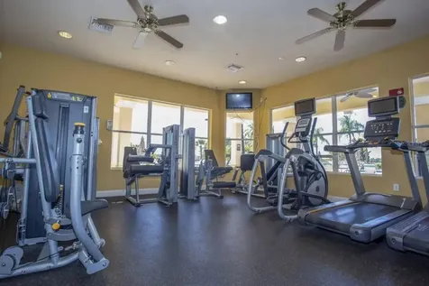 5025 Shoreway Loop Orlando FL 32819