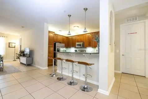 5025 Shoreway Loop Orlando FL 32819