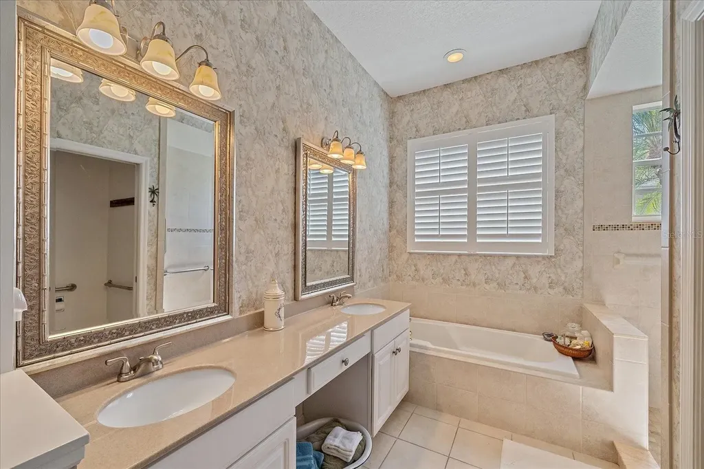 6657 Meandering Way Lakewood Ranch FL 34202