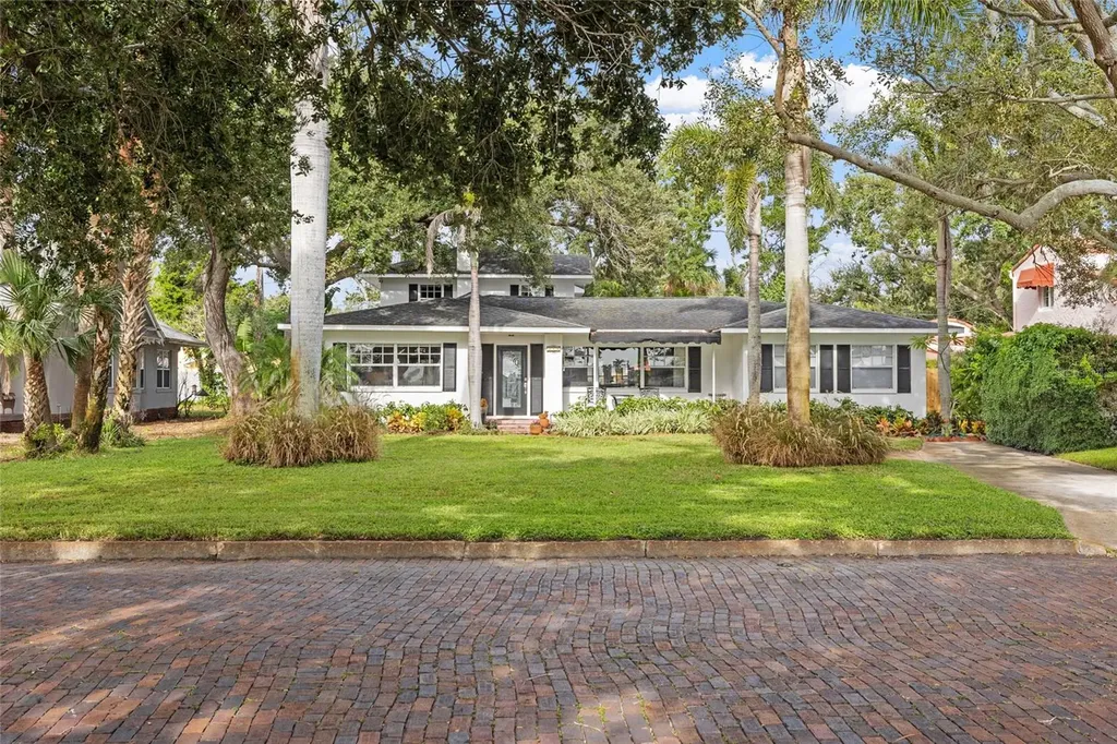 311 Sunset Drive N St Petersburg FL 33710