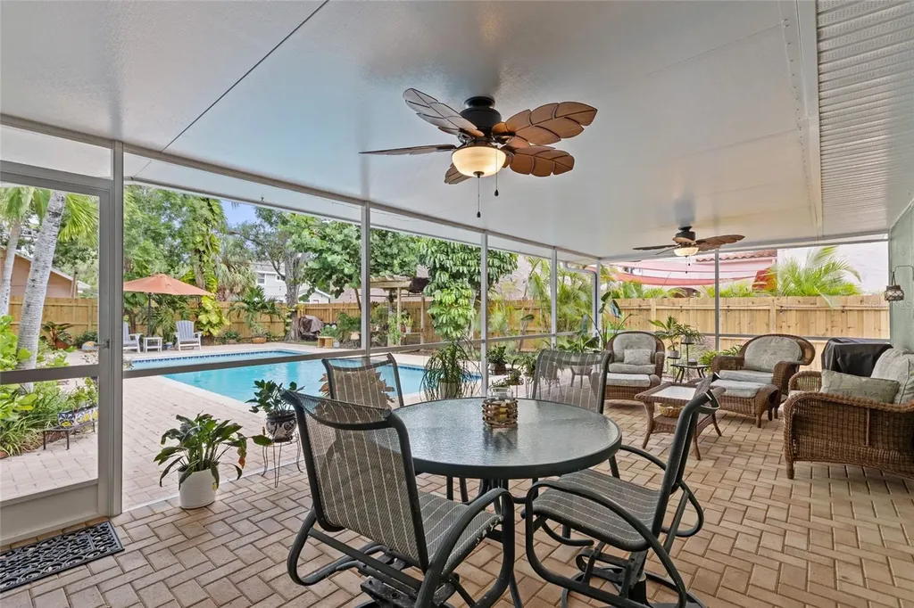 311 Sunset Drive N St Petersburg FL 33710