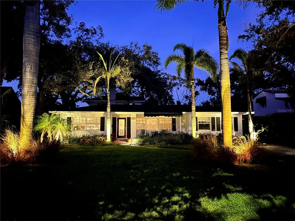 311 Sunset Drive N St Petersburg FL 33710